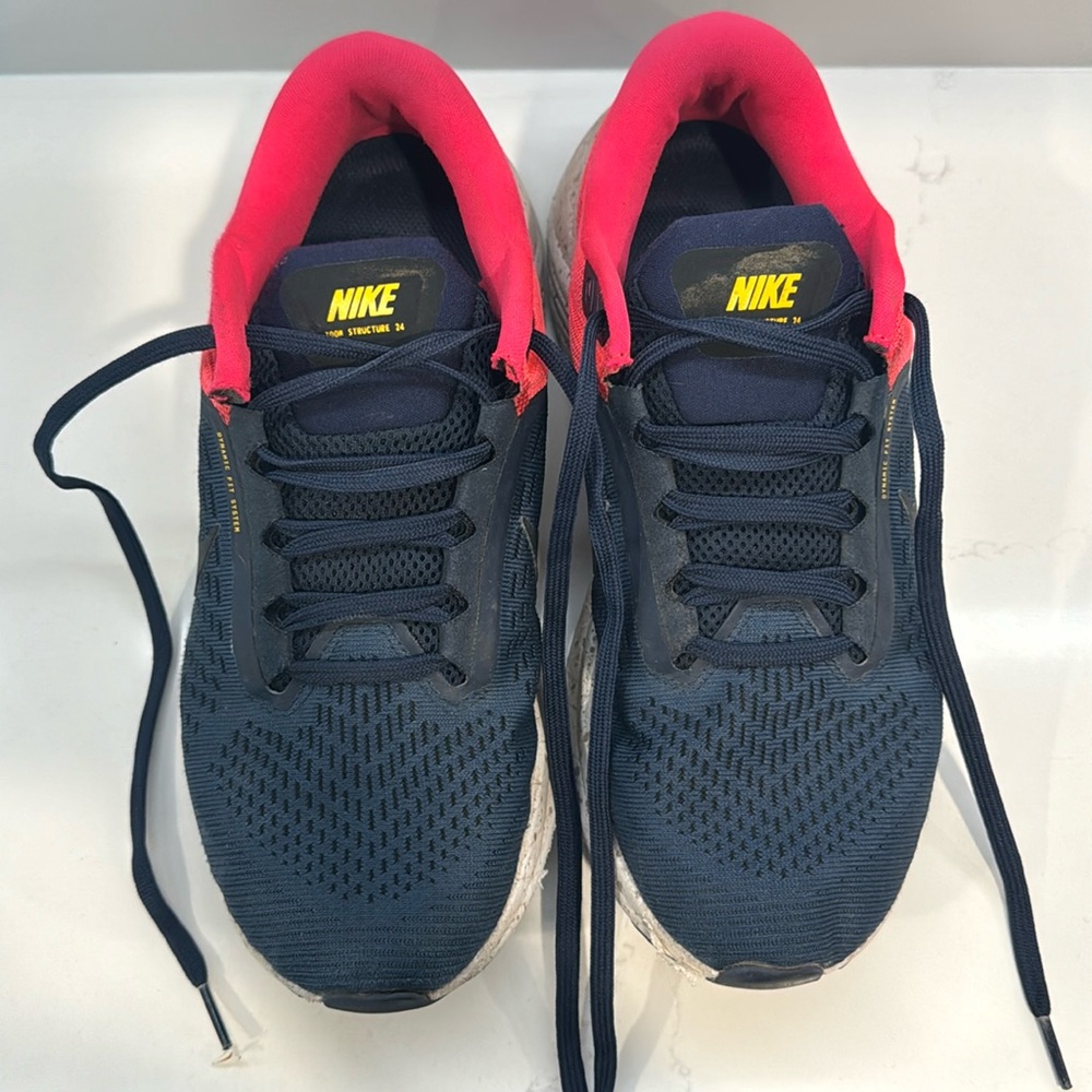 Nike Structure 24 Men’s Road Running Shoes - Size 7.5